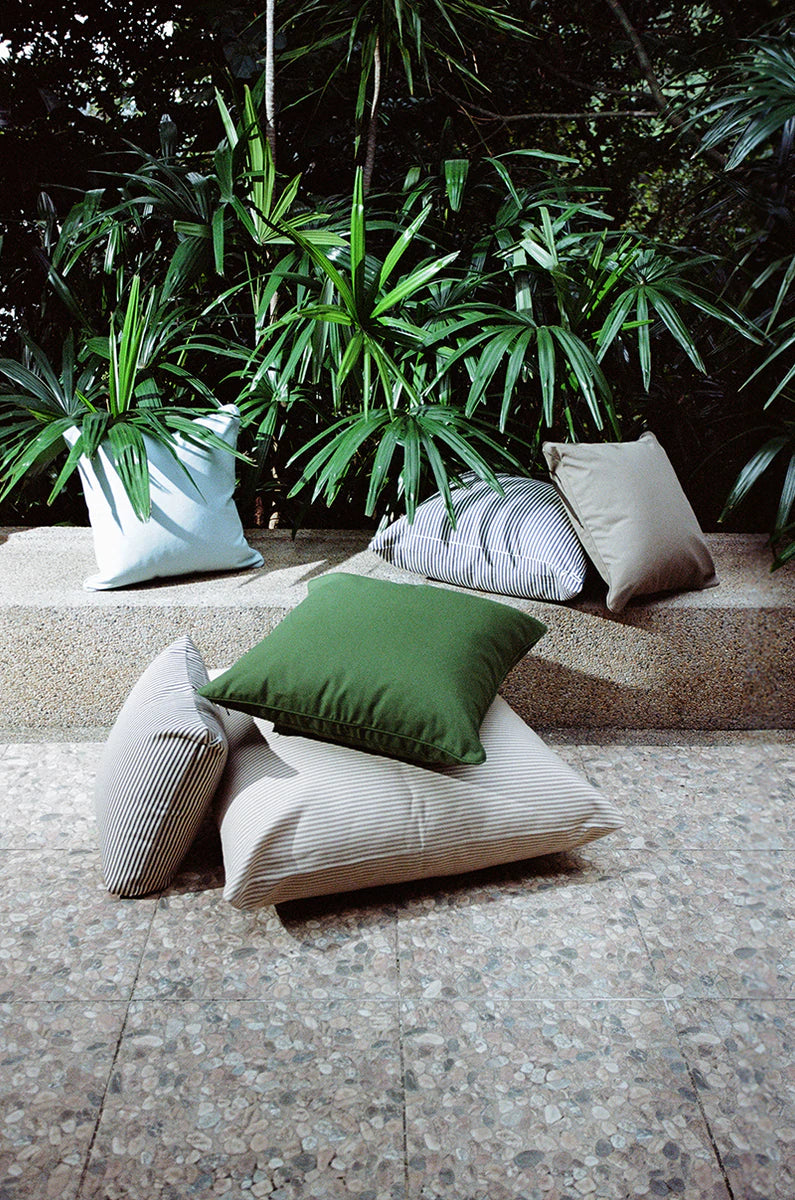 Essential Outdoor - Clay