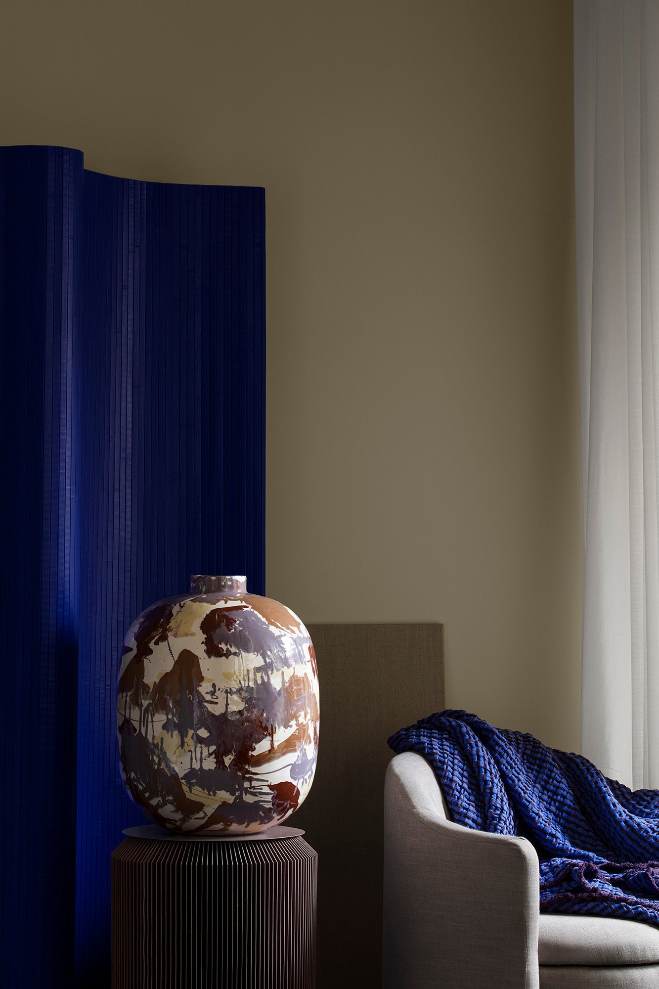 Thyra Large Iron Mixed Colours Vase
