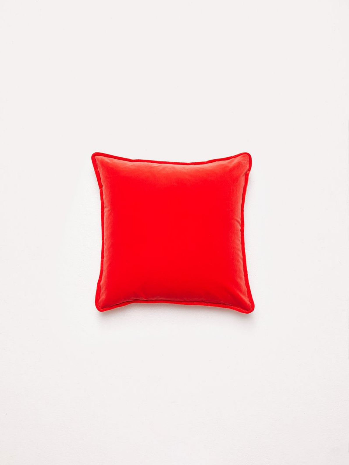 Essential Velvet - Tomato