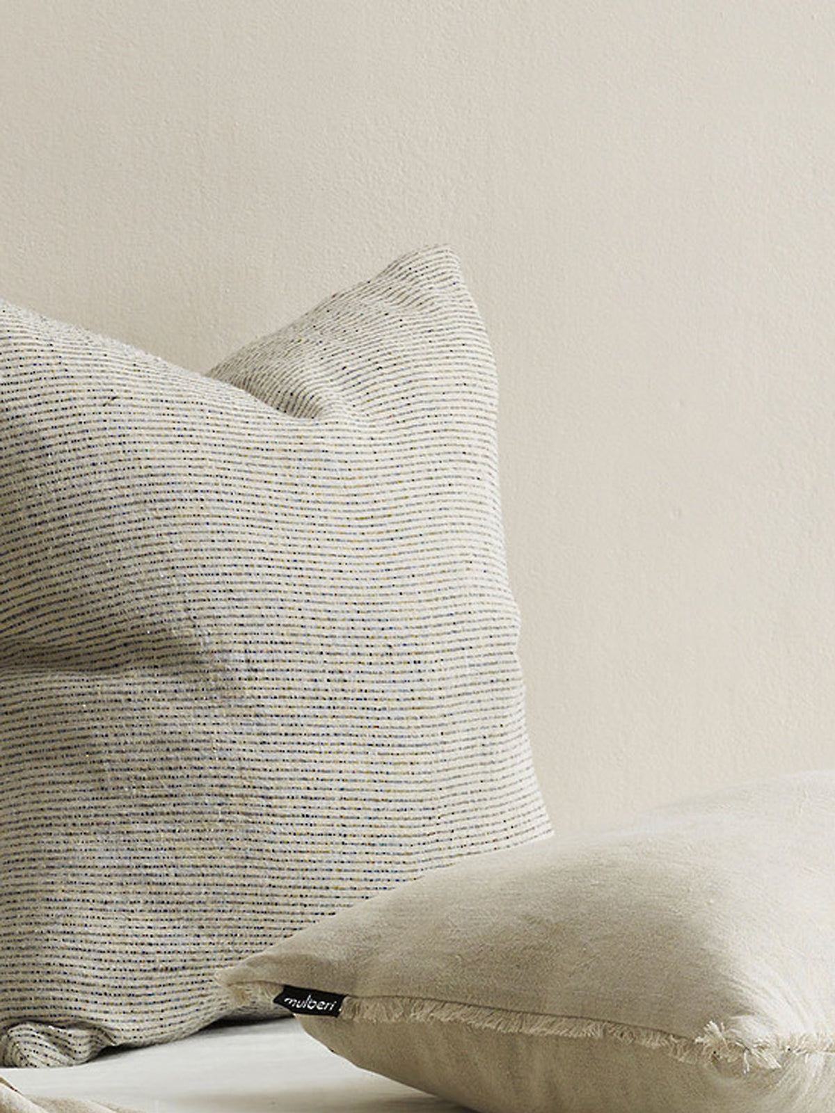 Sandridge Cushion - Linen/Black