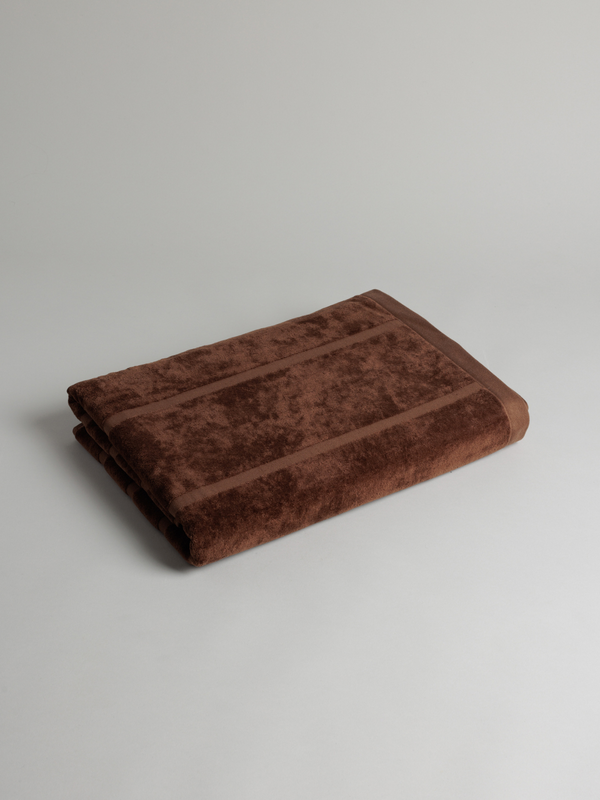 WOODFORD ORGANIC COTTON Pool TOWEL in TABAC