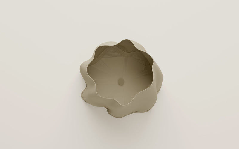 Medium Lulu Planter - With Tray